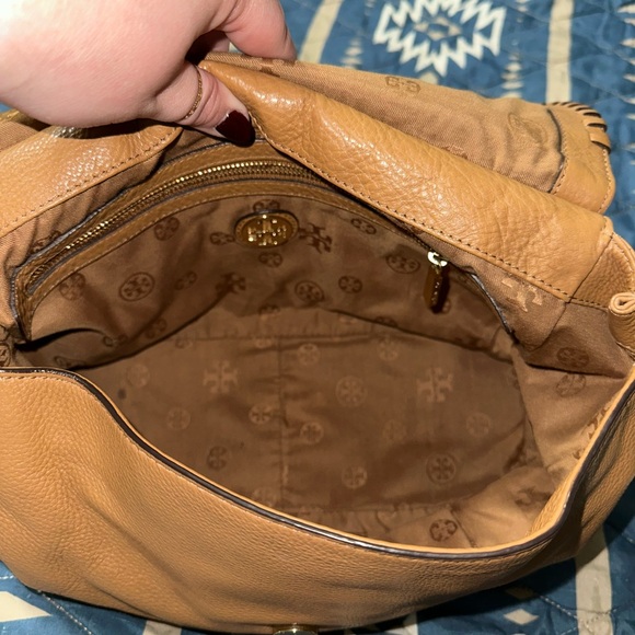 Tory Burch Marion Leather Saddle Bag - Picture 4 of 4